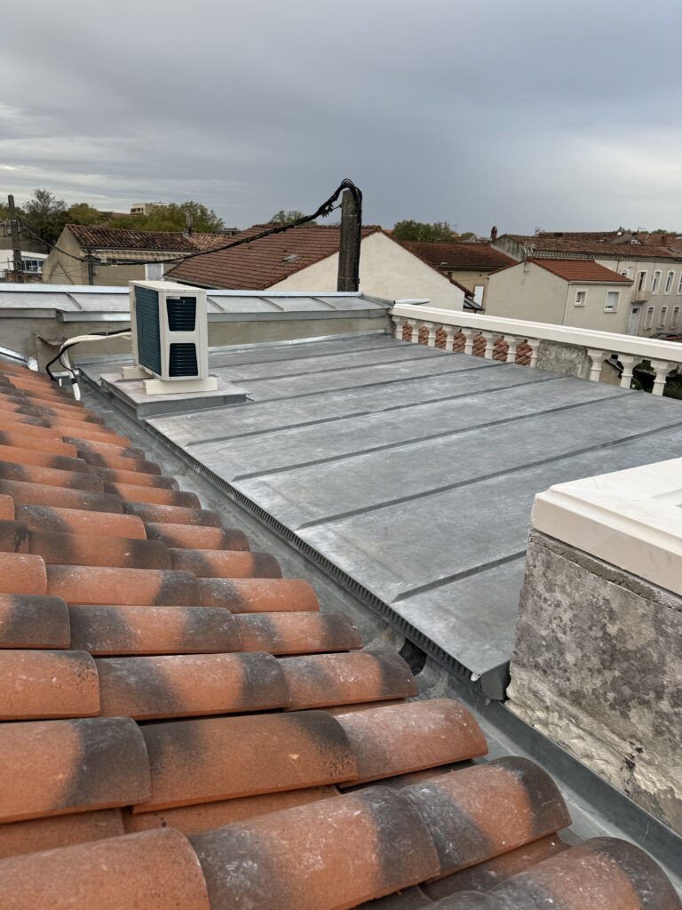 Rénovation toiture complexe à joint debout